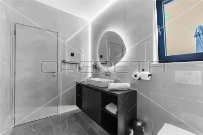 Villa en Venta en Croacia, Buzet - foto 17