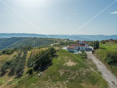 Villa en Venta en Croacia, Buzet - foto 6