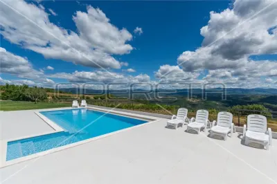 Villa en Venta en Croacia, Buzet - foto 7
