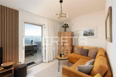 Villa Trois Étages à Vendre en Croatie, Mimice - foto 16