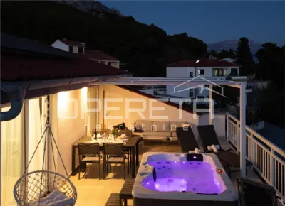 Villa Trois Étages à Vendre en Croatie, Mimice - foto 5