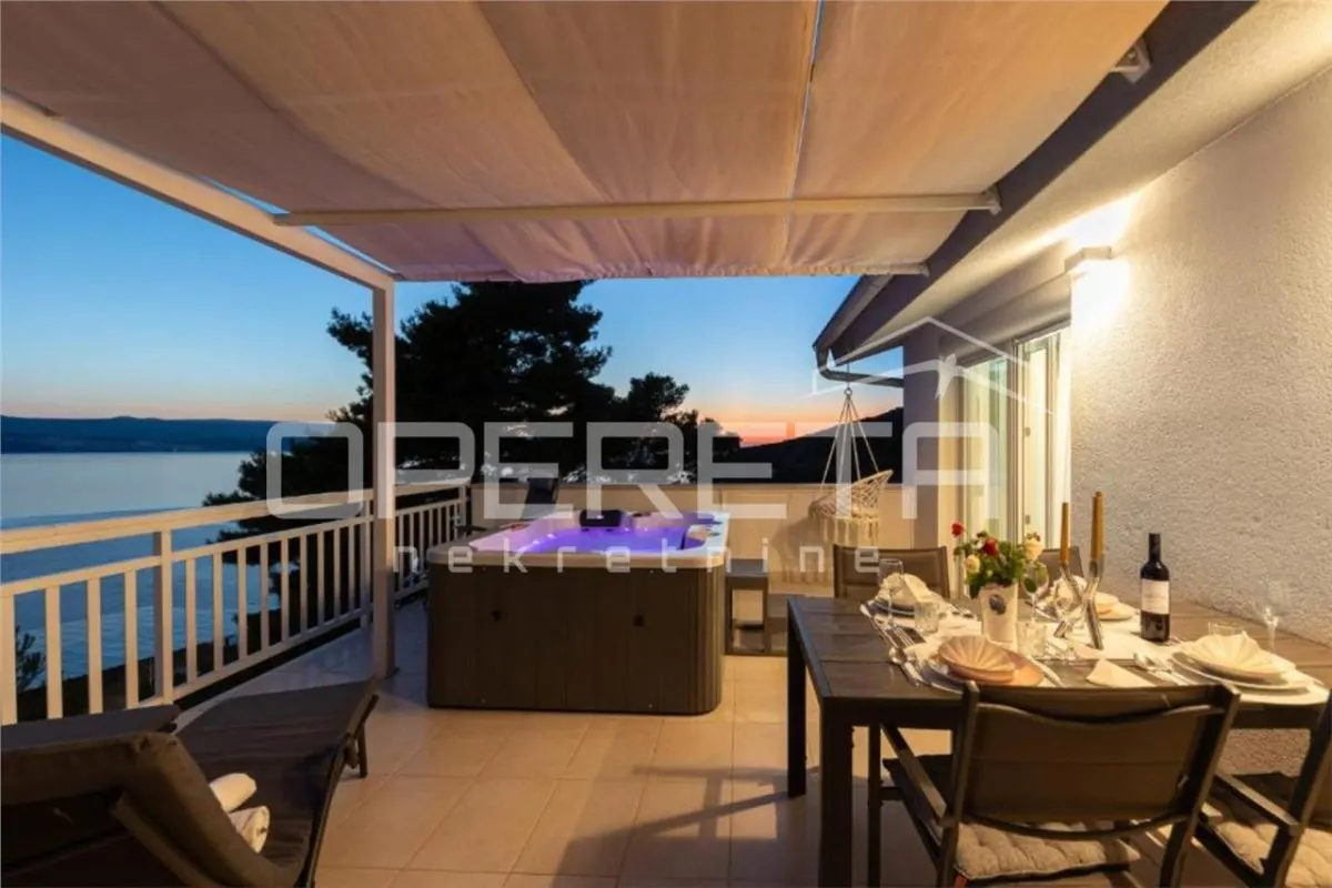Villa Trois Étages à Vendre en Croatie, Mimice - foto 7