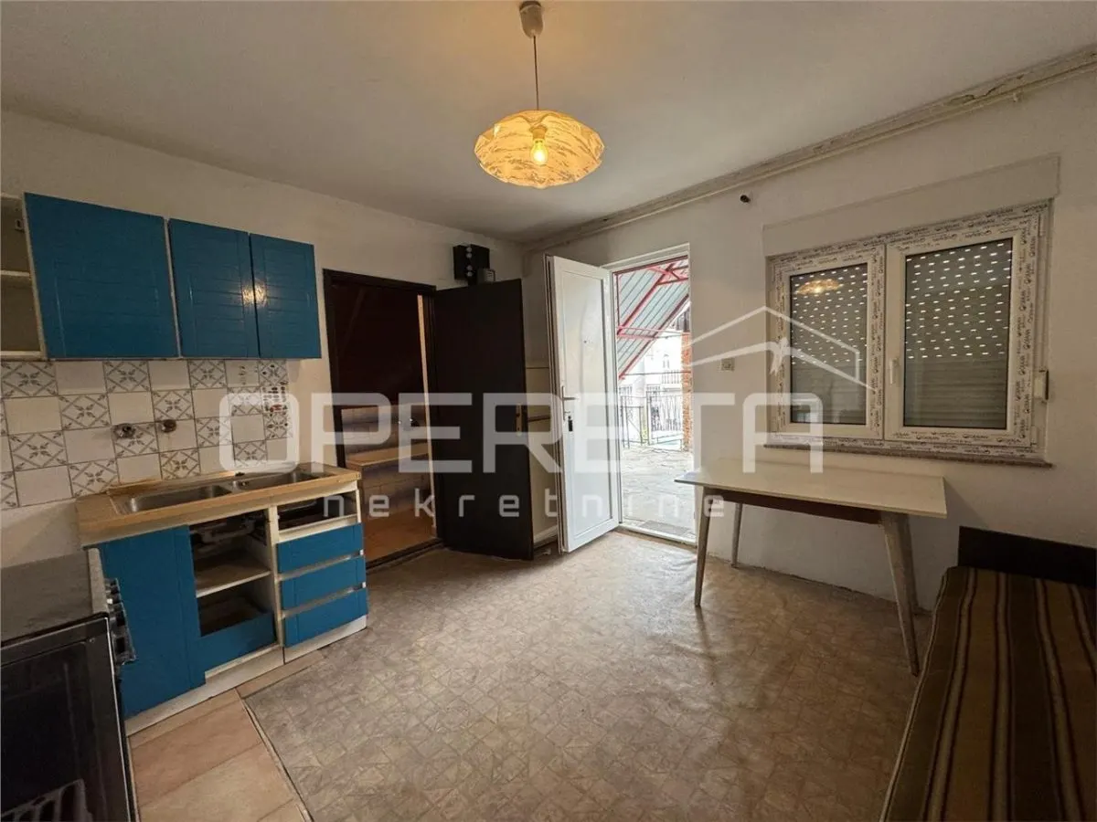 Villa deux étages à vendre à Zagreb, Retkovec, Ledinecki Odvojak - foto 12