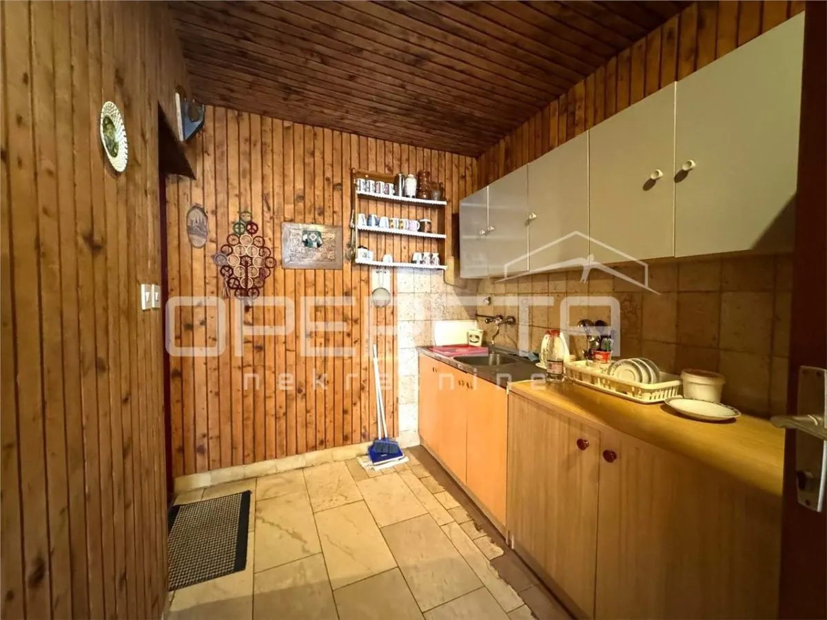 Villa deux étages à vendre à Zagreb, Retkovec, Ledinecki Odvojak - foto 6
