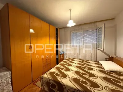 Villa deux étages à vendre à Zagreb, Retkovec, Ledinecki Odvojak - foto 7