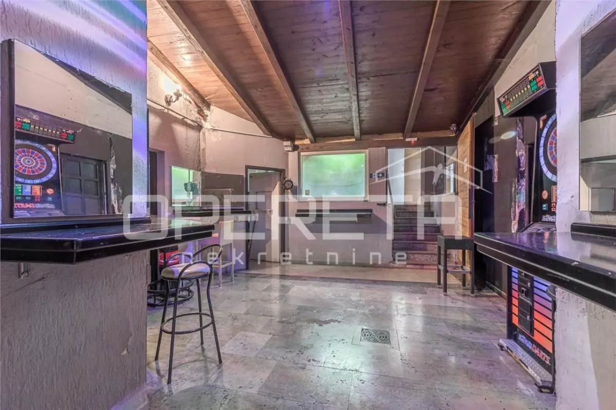 Villa en Venta en Pula, Croacia - foto 4