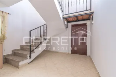 Villa Unifamiliar con Piscina en Venta en Pula, Croacia - foto 17
