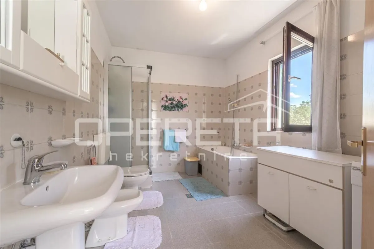 Casa Villa Doble de Piedra en Venta en Višnjan, Croacia - foto 7