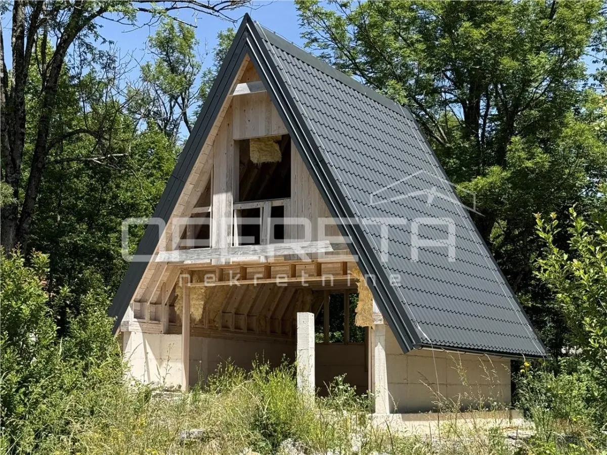 Deux Villas en Construction à Vendre à Lovinac, Croatie - foto 15