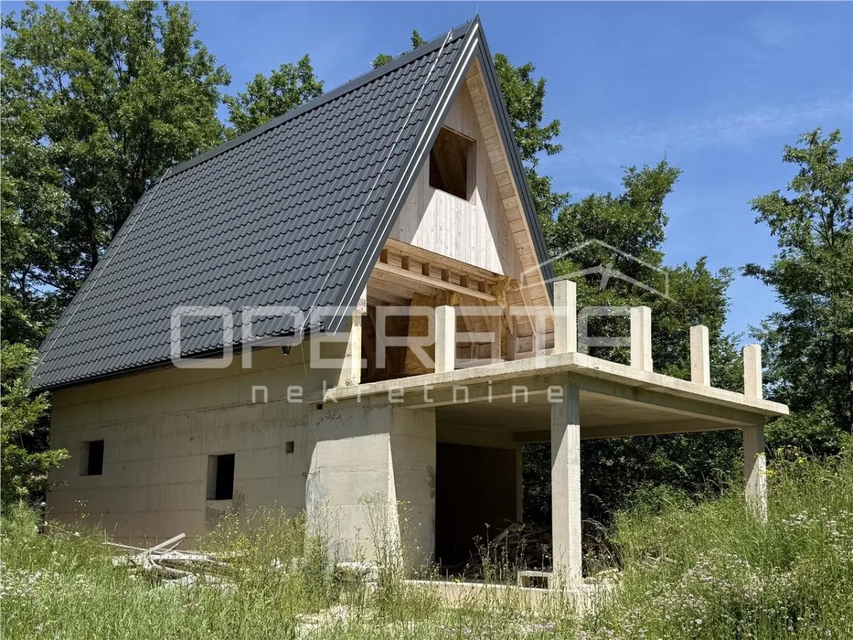 Deux Villas en Construction à Vendre à Lovinac, Croatie - foto 8