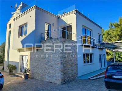 克罗地亚扎达尔现代别墅出售 – 博里克 - Zadar
