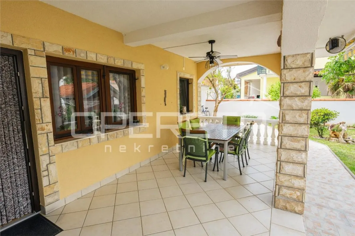 Three-Apartment Villa for Sale in Privlaka, Croatia - foto 5