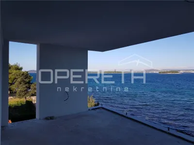 Villa de Primera Línea de Mar en Venta en Tkon, Isla de Pašman, Croacia - foto 5