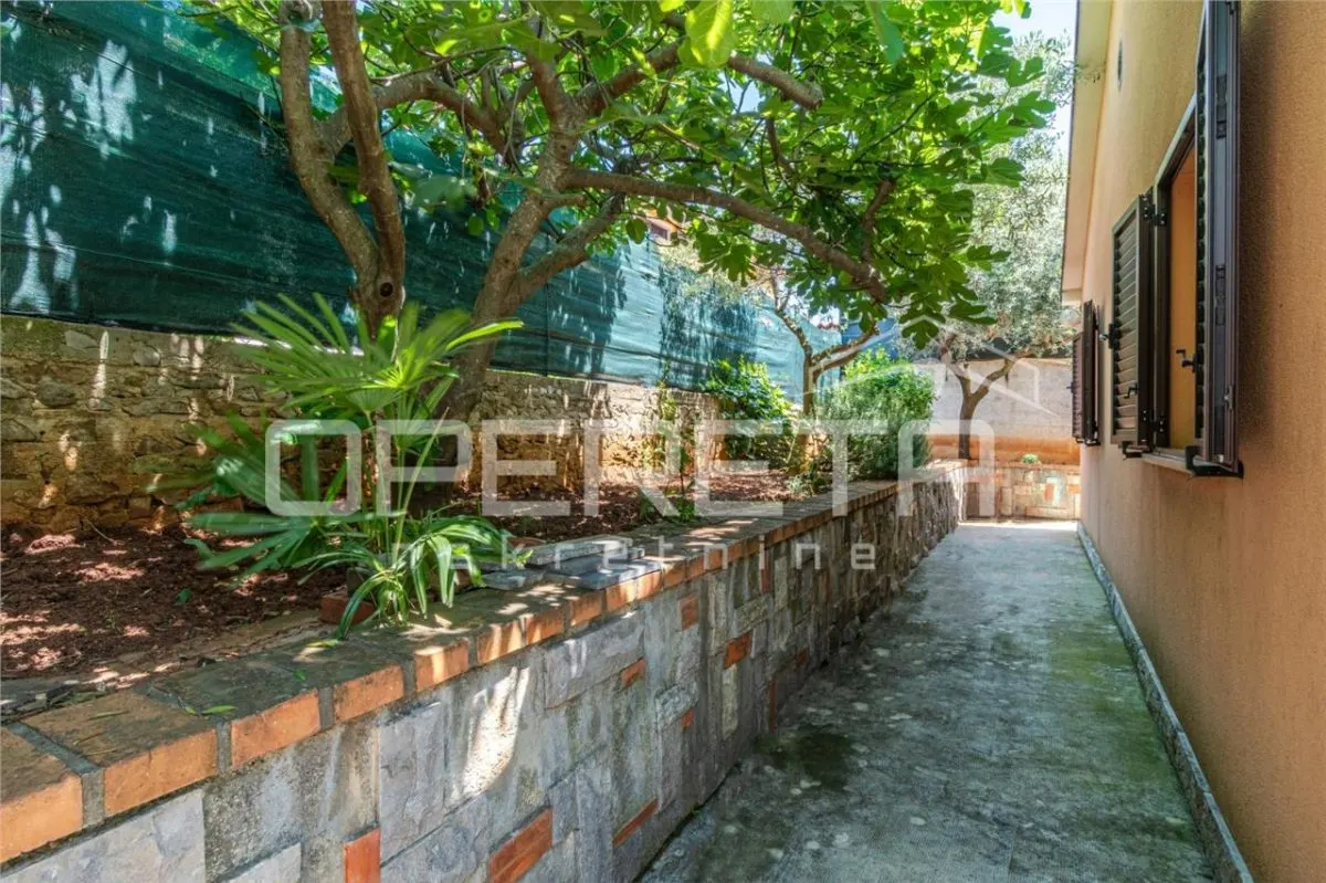 Villa en Venta en Umag, Croacia - foto 16