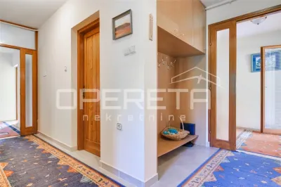 Casa Unifamiliar en Venta en Zagreb, Croacia – Remete, Kostanjevec - foto 12
