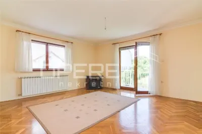 Casa Unifamiliar en Venta en Zagreb, Croacia – Remete, Kostanjevec - foto 13