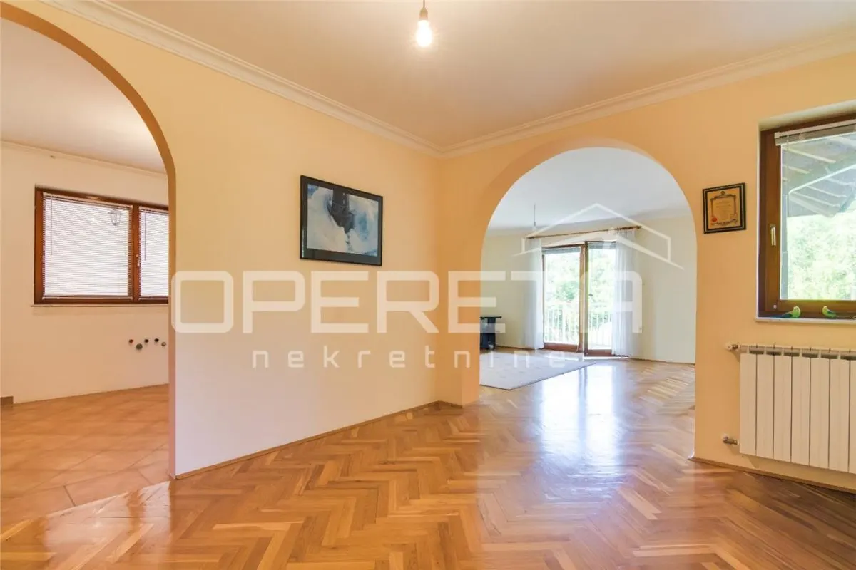Casa Unifamiliar en Venta en Zagreb, Croacia – Remete, Kostanjevec - foto 15