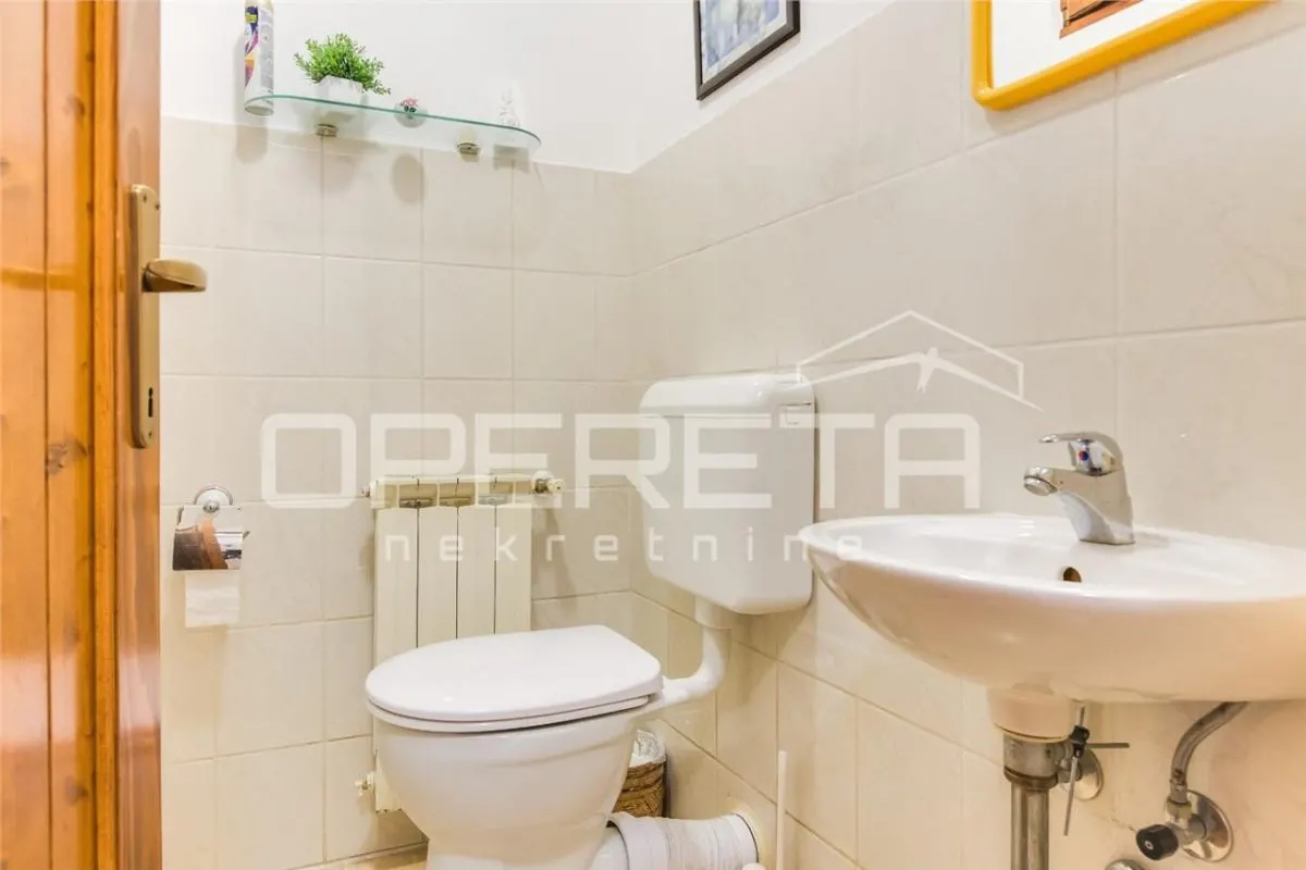 Casa Unifamiliar en Venta en Zagreb, Croacia – Remete, Kostanjevec - foto 20