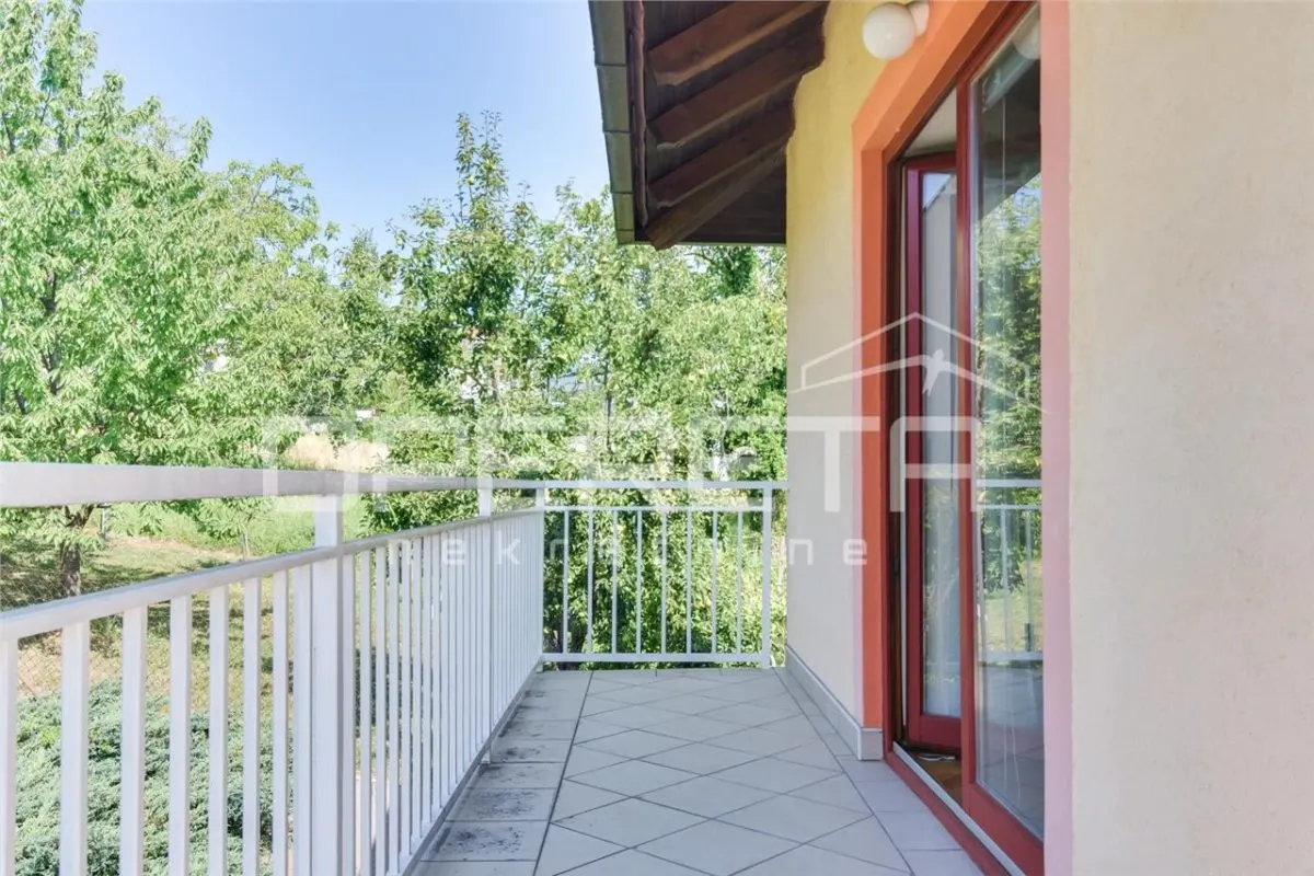 Casa Unifamiliar en Venta en Zagreb, Croacia – Remete, Kostanjevec - foto 25