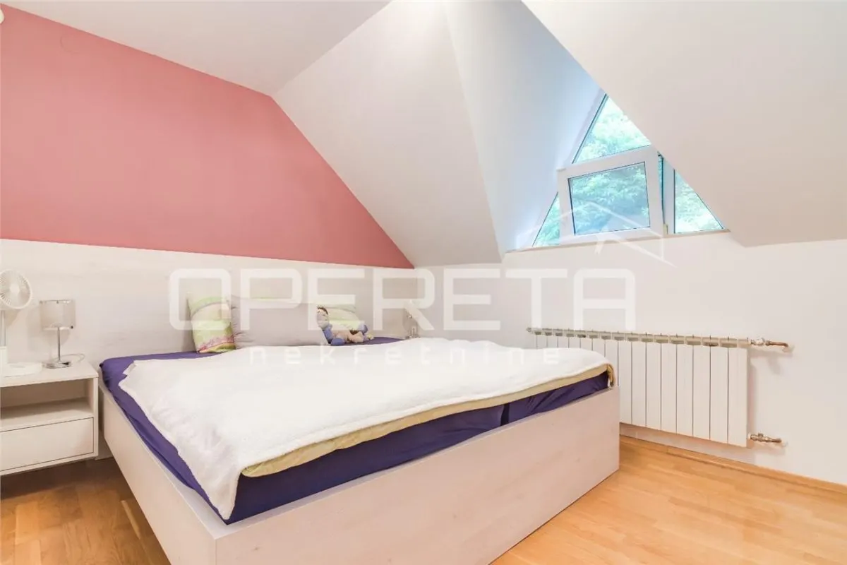 Villa con Piscina en Venta en Zagreb, Croacia – Maksimir - foto 12