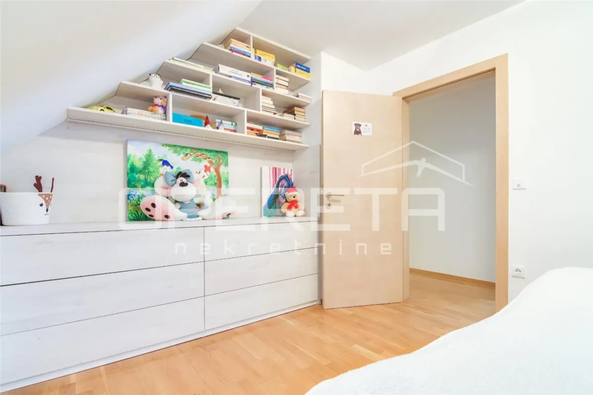 Villa con Piscina en Venta en Zagreb, Croacia – Maksimir - foto 15