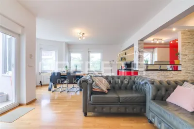 Villa con Piscina en Venta en Zagreb, Croacia – Maksimir - foto 3