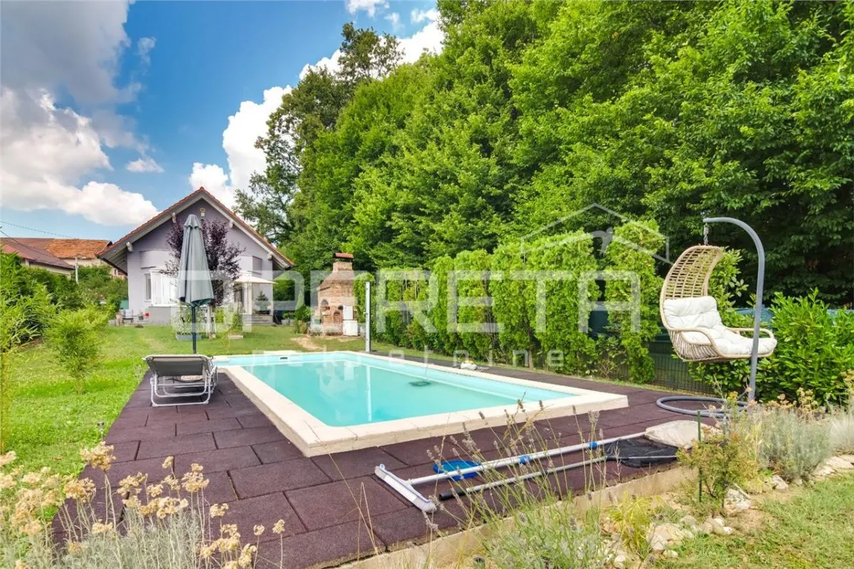 Villa con Piscina en Venta en Zagreb, Croacia – Maksimir - foto 25