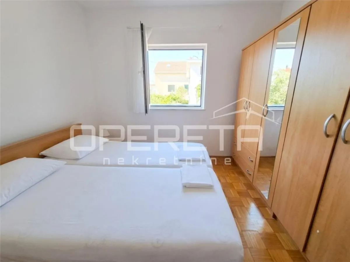 Casa con Dos Unidades Residenciales en Venta en Šibenik, Croacia - foto 13