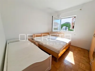 Casa con Dos Unidades Residenciales en Venta en Šibenik, Croacia - foto 14