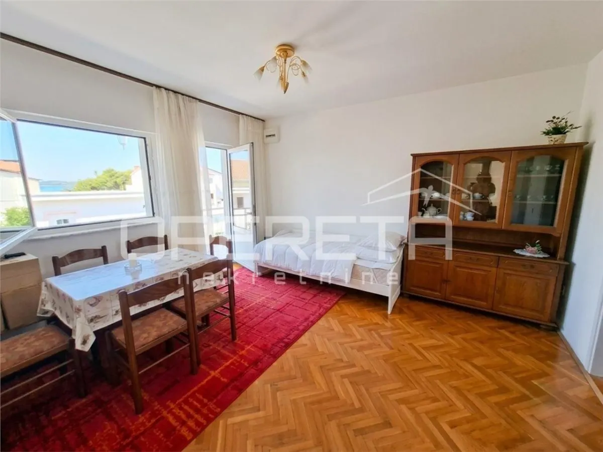 Casa con Dos Unidades Residenciales en Venta en Šibenik, Croacia - foto 5