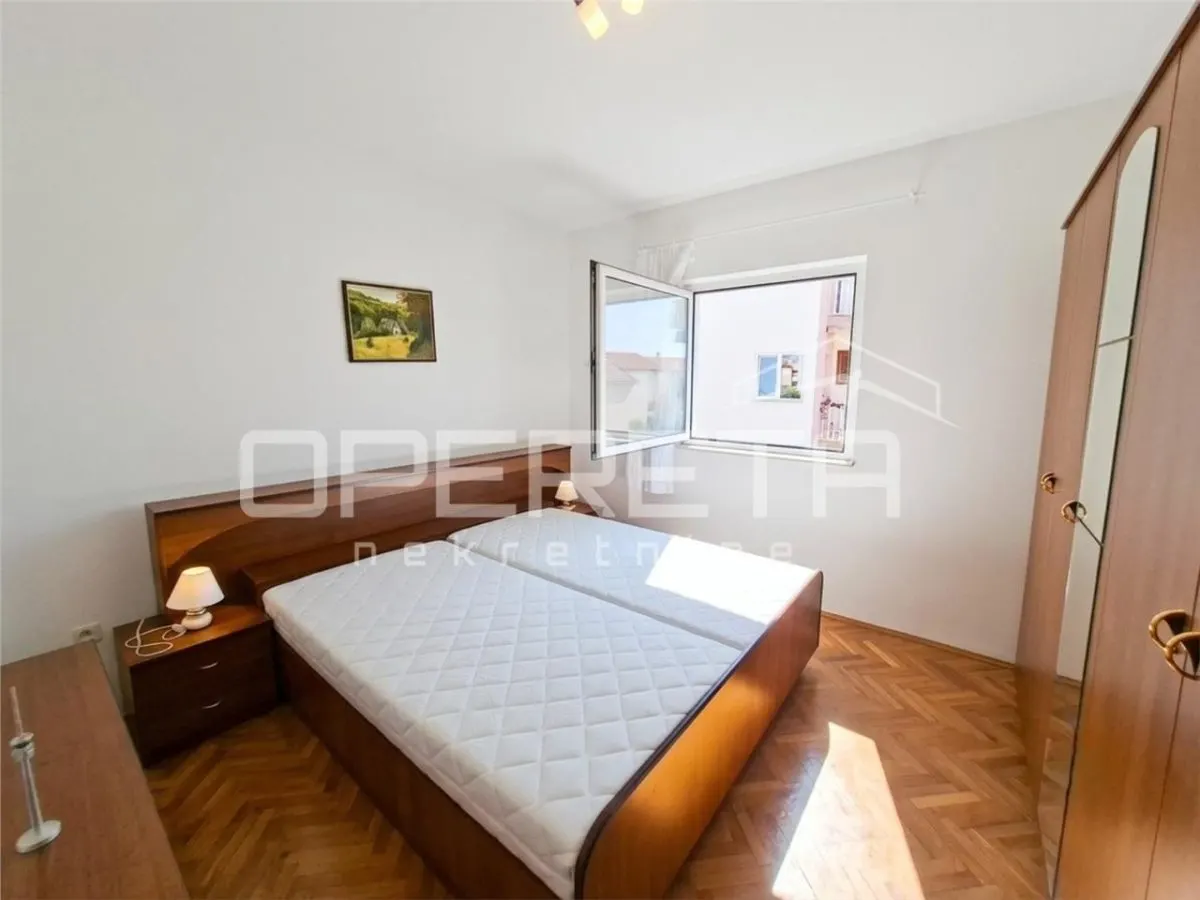 Casa con Dos Unidades Residenciales en Venta en Šibenik, Croacia - foto 6