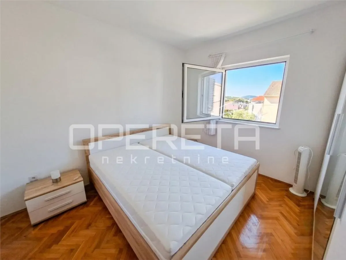 Casa con Dos Unidades Residenciales en Venta en Šibenik, Croacia - foto 7