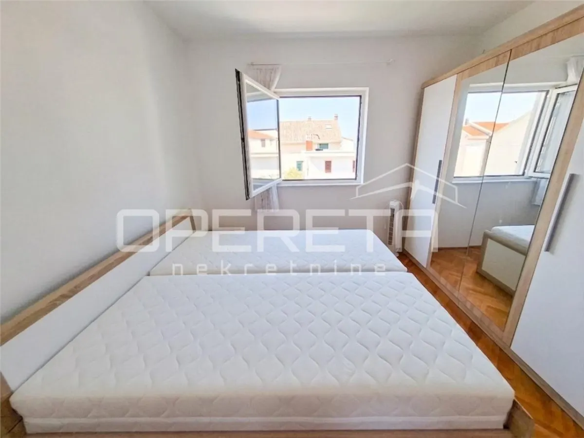Casa con Dos Unidades Residenciales en Venta en Šibenik, Croacia - foto 8