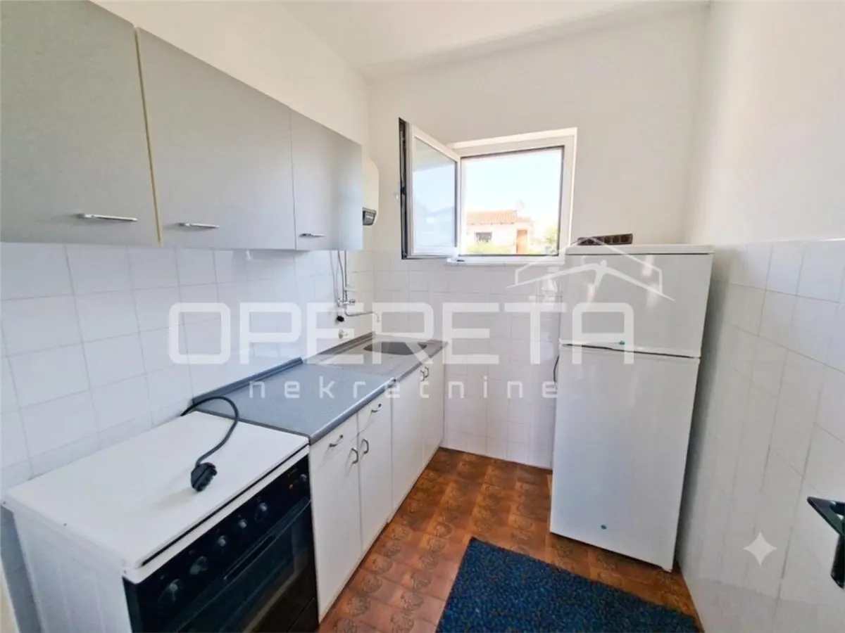 Casa con Dos Unidades Residenciales en Venta en Šibenik, Croacia - foto 9