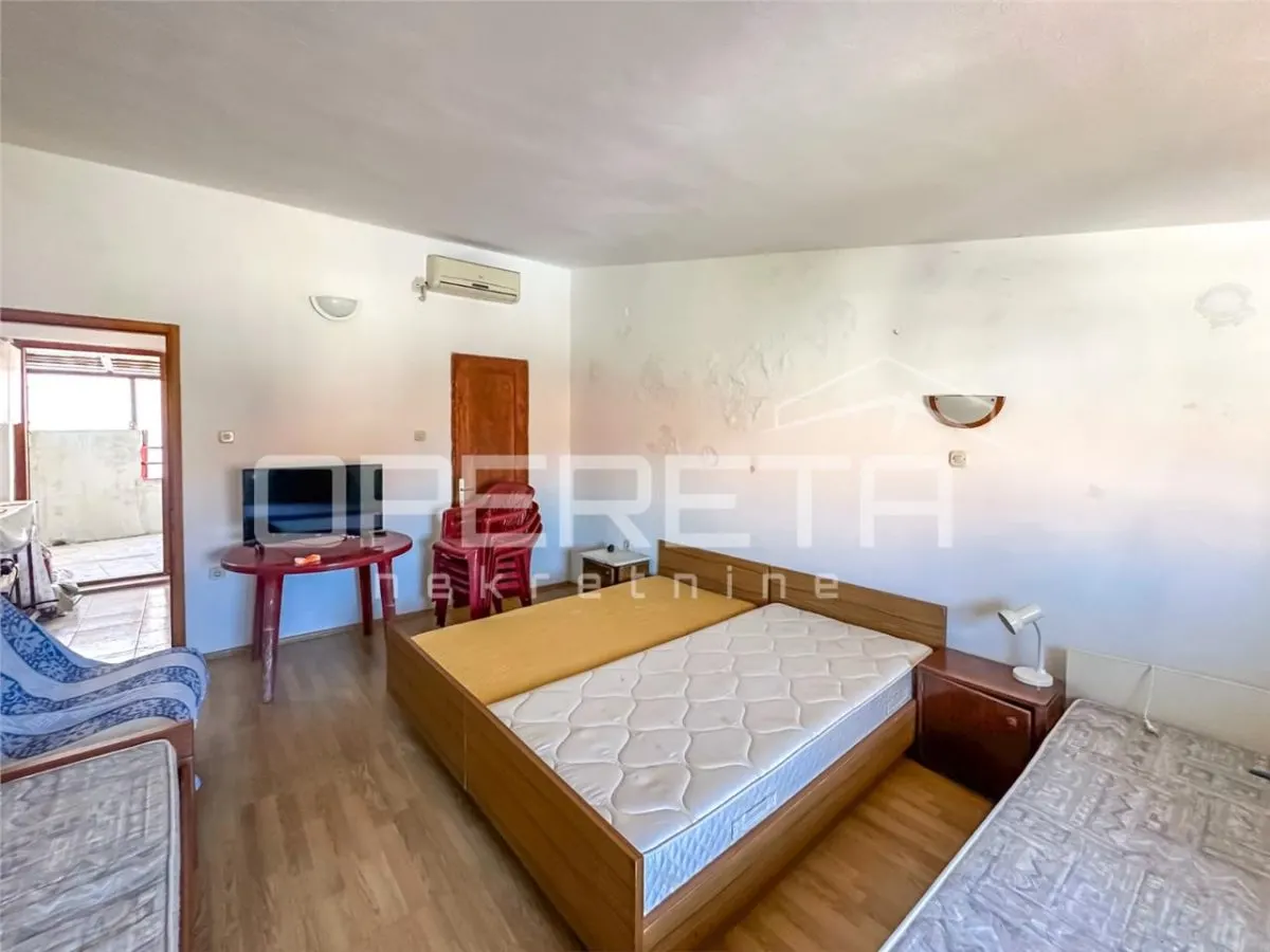 Villa Mediterránea en Venta en Krapanj, Šibenik, Croacia - foto 16