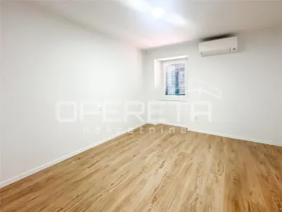 Casa con Espacio Comercial y Apartamento en Venta en Šibenik, Croacia - foto 6
