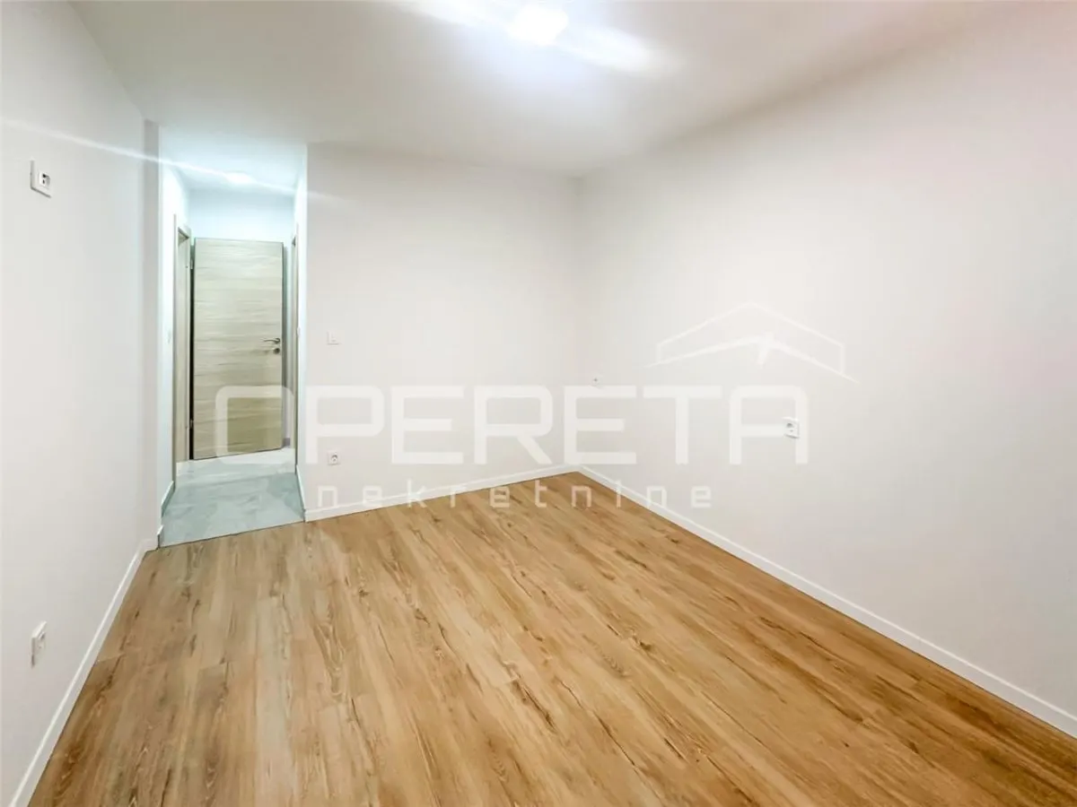 Casa con Espacio Comercial y Apartamento en Venta en Šibenik, Croacia - foto 9