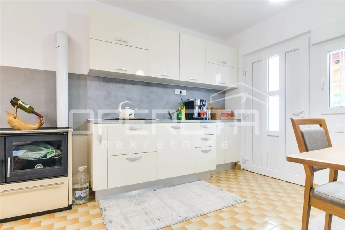 Detached House for Sale in Prekvršje, Zagreb, Croatia - foto 10
