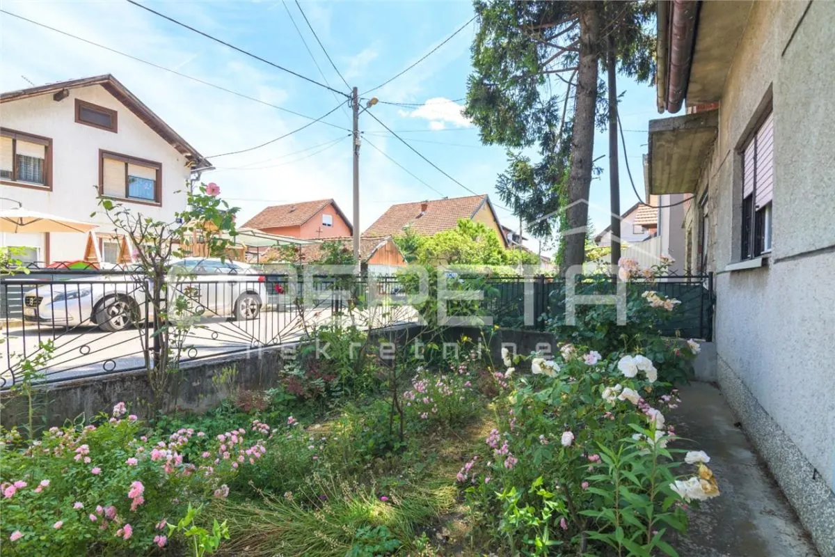 Semi-Detached House for Sale in Trnava, Zagreb - foto 24
