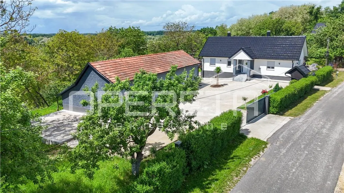 Detached House for Sale in Vrbovec, Croatia – 42,934 m² Estate - foto 2