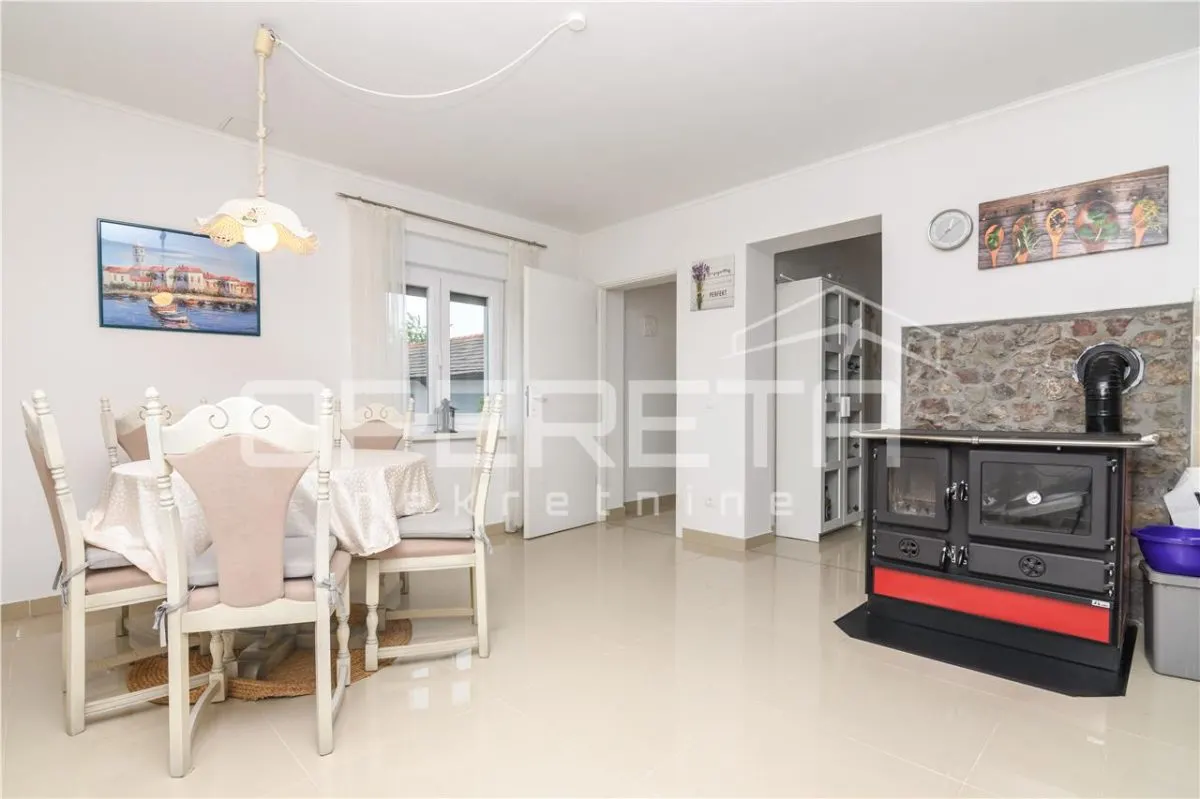 Detached House for Sale in Vrbovec, Croatia – 42,934 m² Estate - foto 4