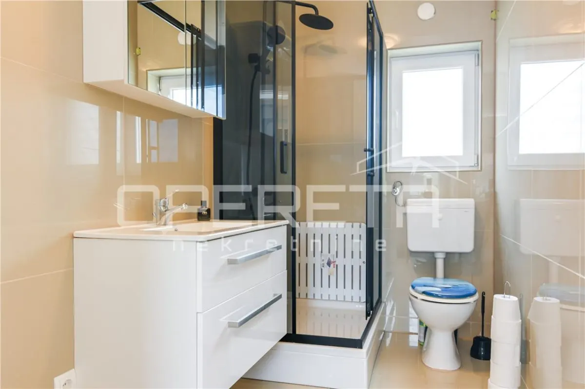 Detached House for Sale in Vrbovec, Croatia – 42,934 m² Estate - foto 8