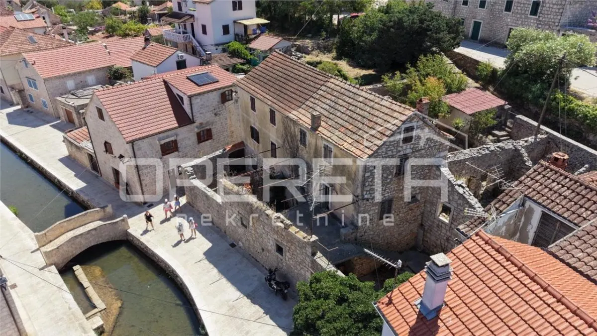 Villa Complejo en Venta Frente al Mar en Vrboska, Croacia - foto 2