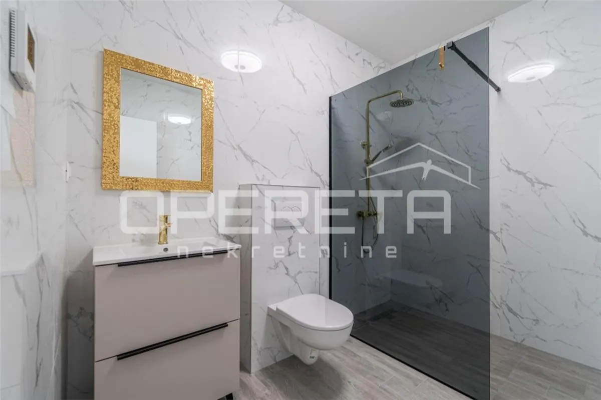 Villa de Piedra Reformada en Venta en Kršan, Croacia - foto 8