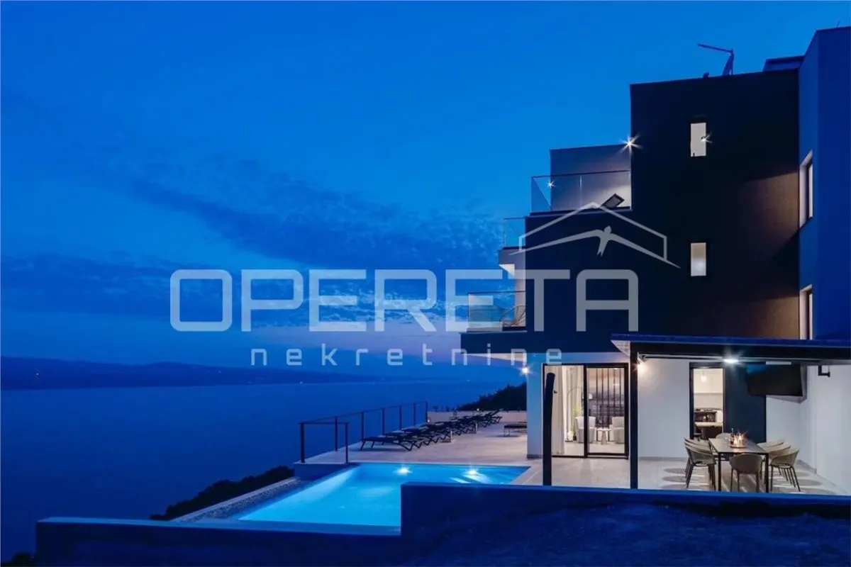 Villa Moderna con Piscina en Venta en Croacia, Lokva Rogoznica - foto 2