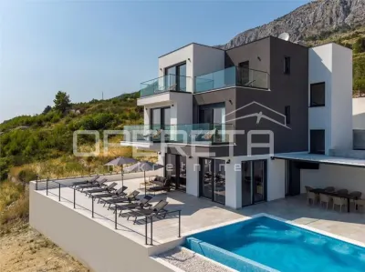 Villa Moderna con Piscina en Venta en Croacia, Lokva Rogoznica - foto 12