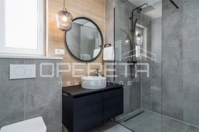 Villa Moderna con Piscina en Venta en Croacia, Lokva Rogoznica - foto 19