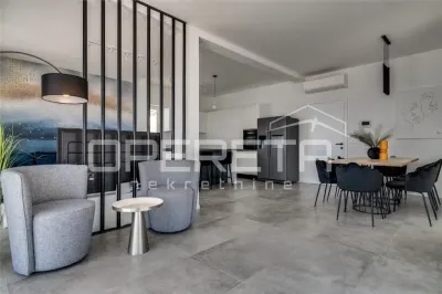 Villa Moderna con Piscina en Venta en Croacia, Lokva Rogoznica - foto 23