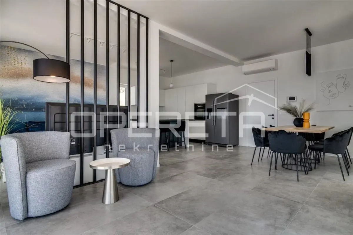 Villa Moderna con Piscina en Venta en Croacia, Lokva Rogoznica - foto 23
