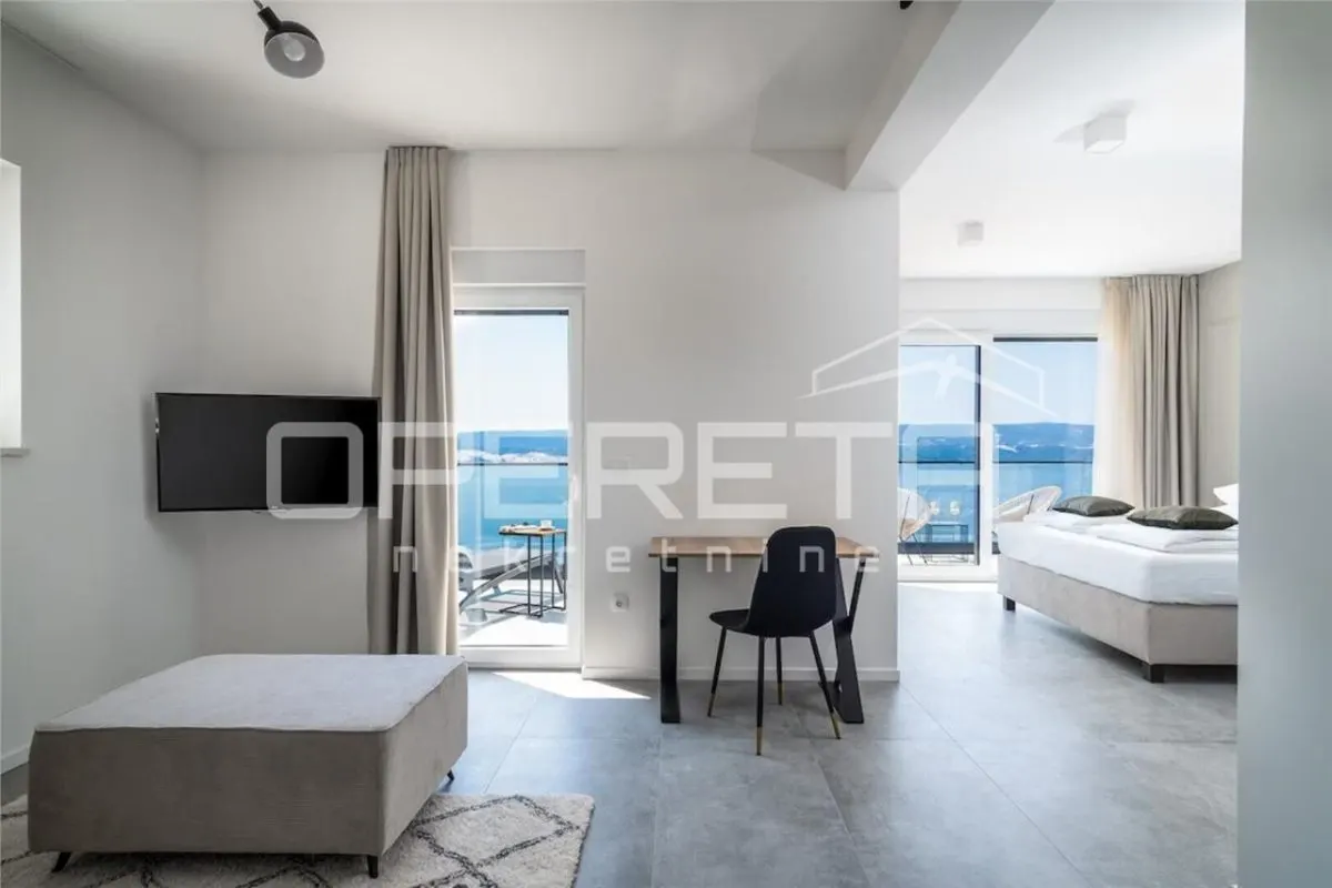 Villa Moderna con Piscina en Venta en Croacia, Lokva Rogoznica - foto 7